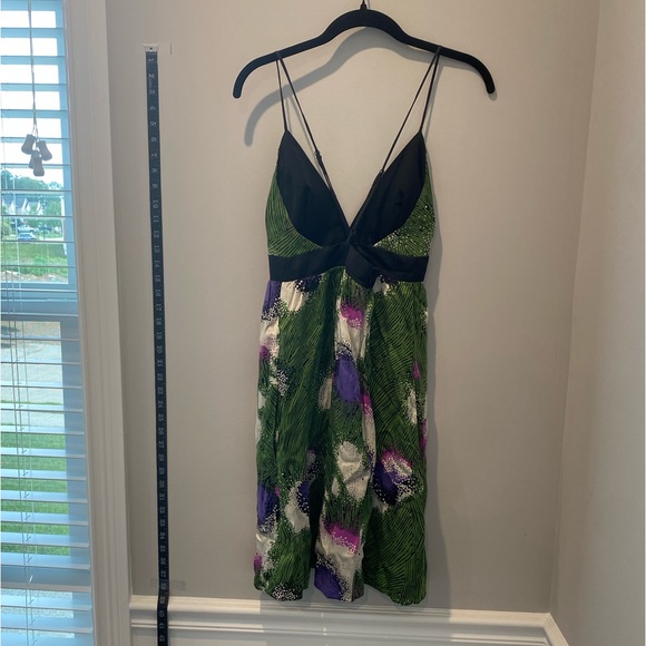 Single Dress Abstract Print Fun Strappy Dress in Green & Black 100% Silk Small - Picture 6 of 13